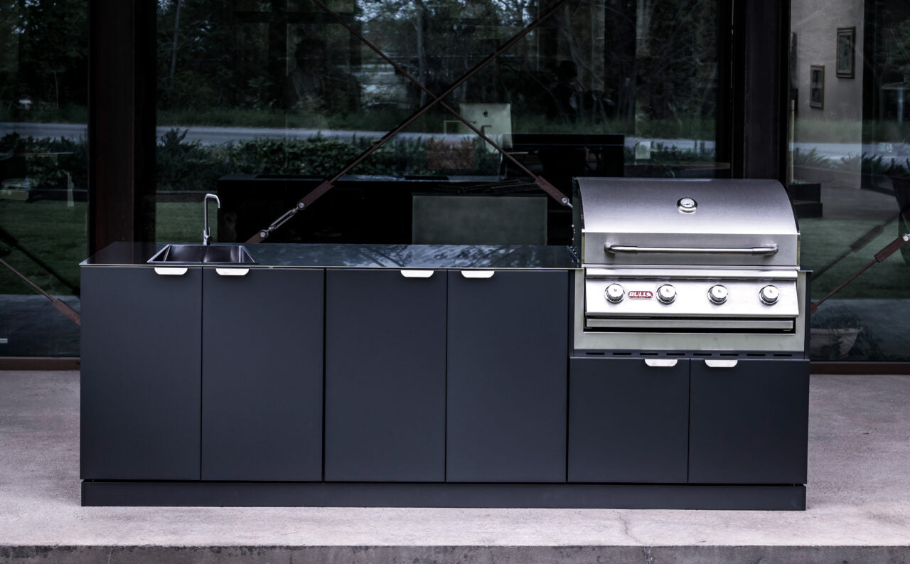 Porta Maggiore udekøkken med håndvask, skabe og indsats til gasgrill