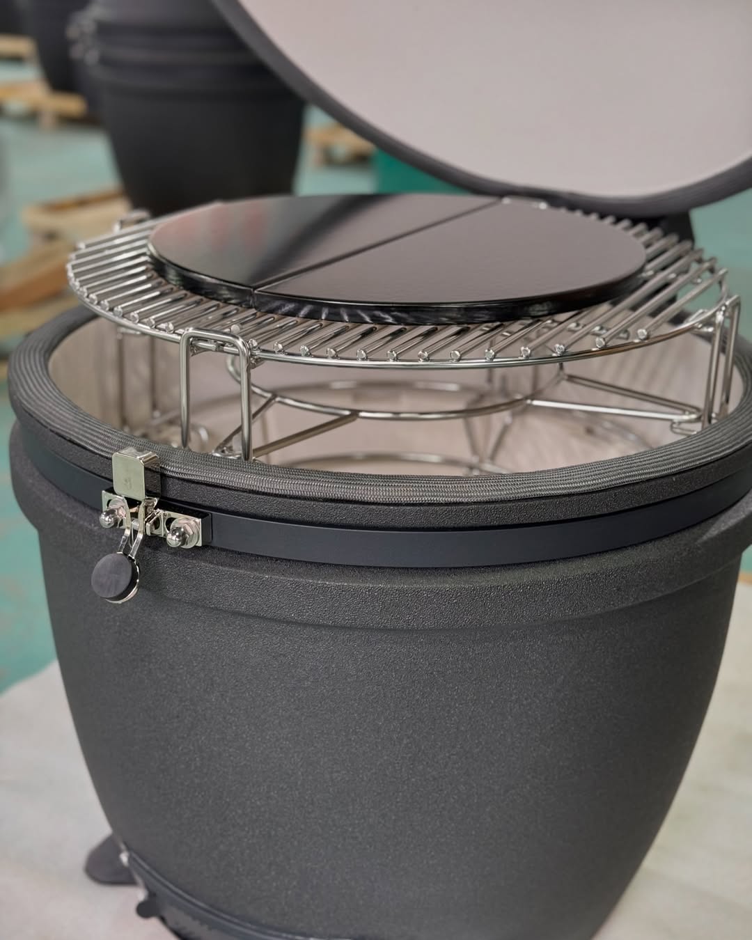 Bison Kamado grill