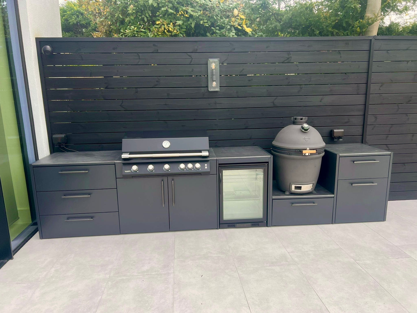 Brabura udendørs køkken med håndvask og gasgrill