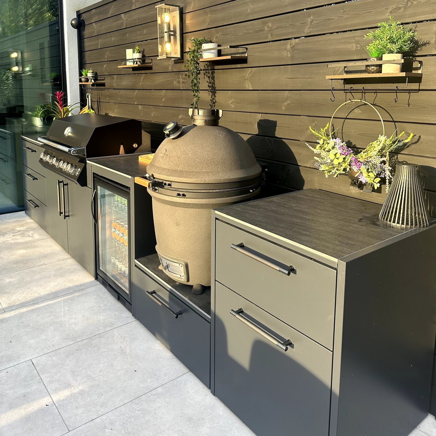 Brabura udendørs køkken med håndvask og gasgrill