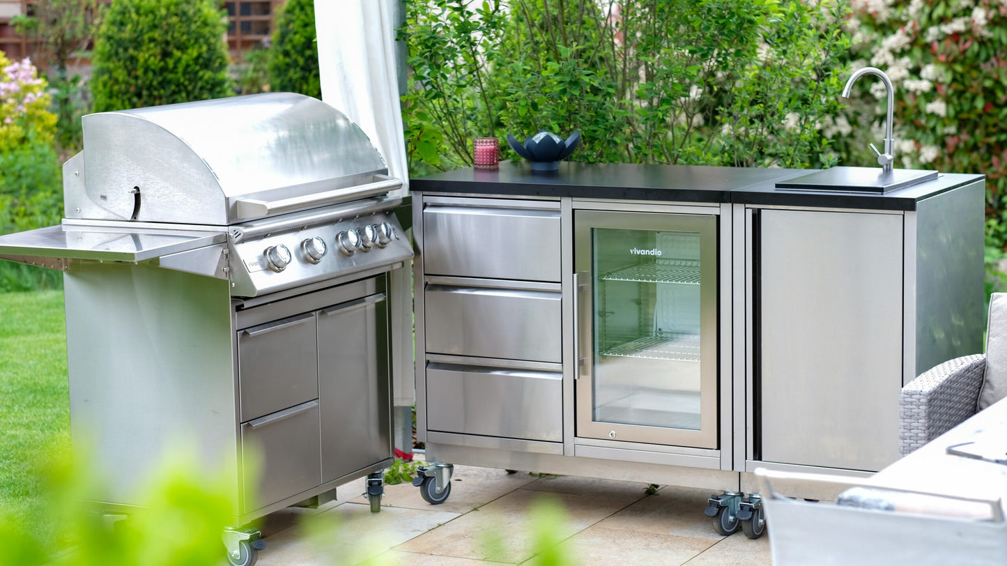 Mobilt udekøkken i rustfrit stål med kogeplade og opbevaring