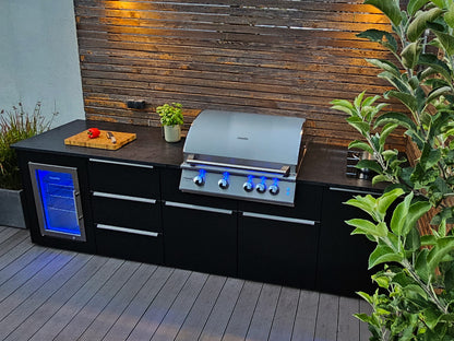 Elements 401: Stilfuldt udekøkken med gasgrill, køleskab og induktionskogeplade