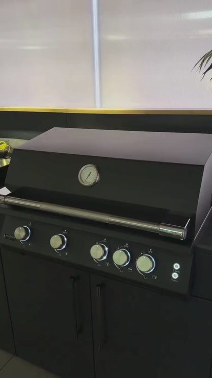 Brabura udekøkken med gasblus, håndvask og gasgrill